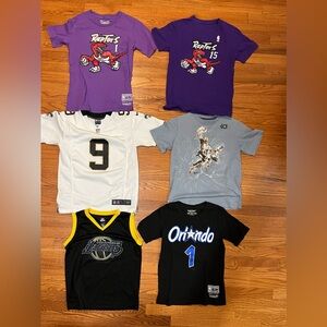 Bundle of 6 kids sports tshirts, size medium